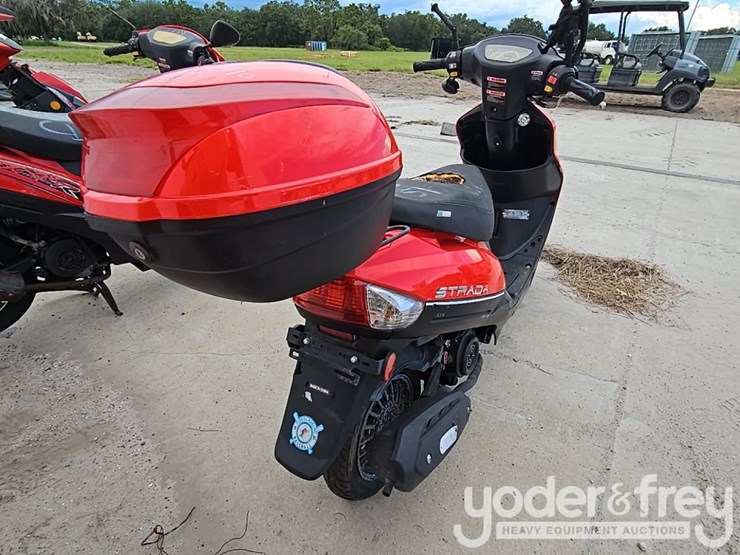 strada-50cc-scooter-(not-running)-image-5