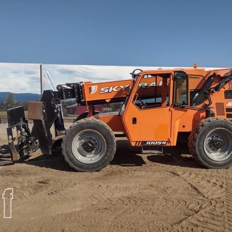 2016 SKY TRAK 10054