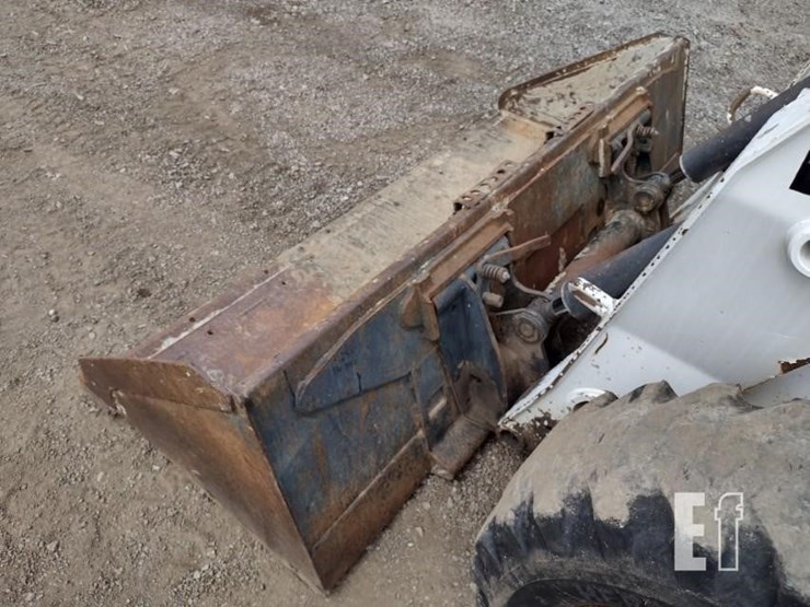 2004-bobcat-s250-image-18