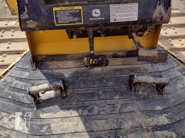 2004-deere-650h-image-8