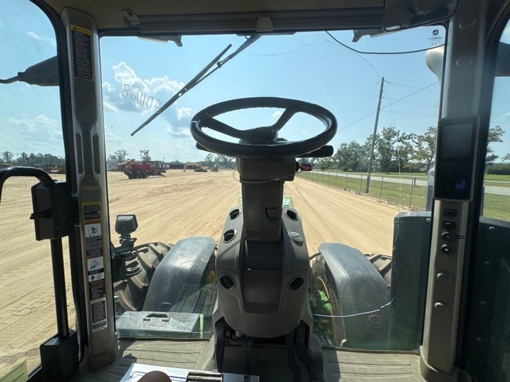 john-deere-8r-310-image-24