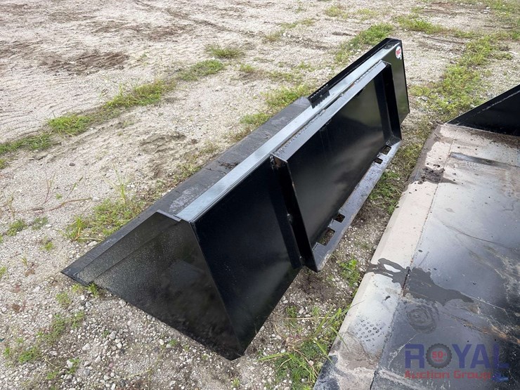 2025-swict-78in-bucket-skid-steer-attachment-image-3
