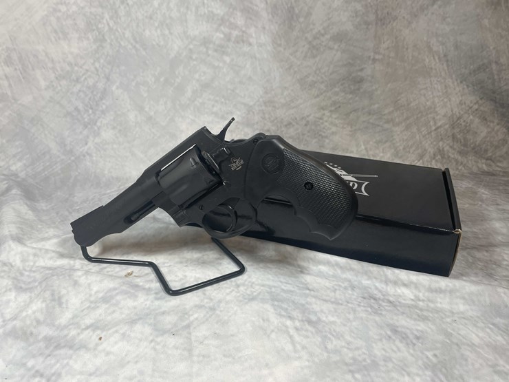 #4810-•-rock-island-arms-m200-38-spl-revolver,-sn:-ria2880686-image-1