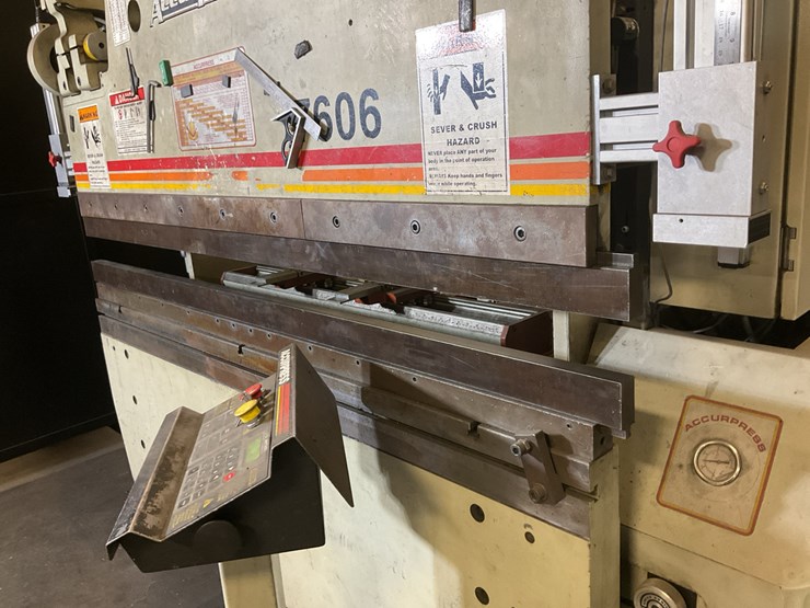 #101-•-2003-accurpress-6’-brake-image-11