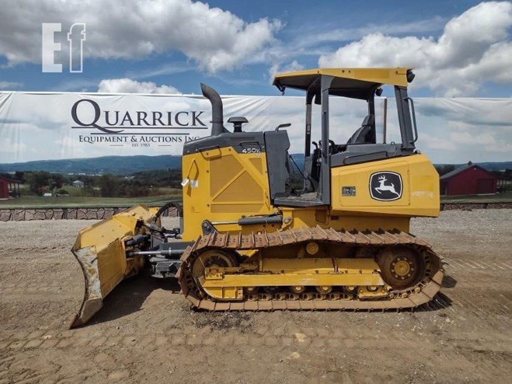 2022-deere-450k-image-1