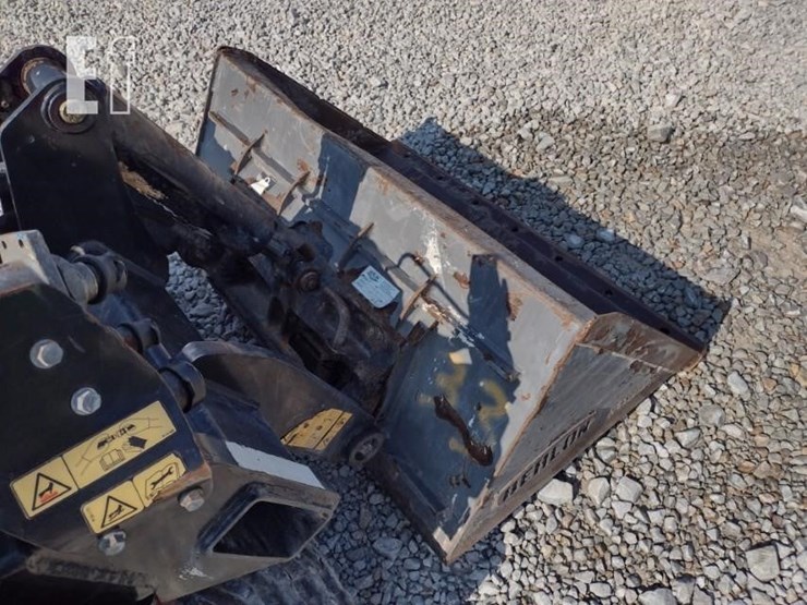 22-toro-dingo-tx-1300-skid-loader-9530-image-13