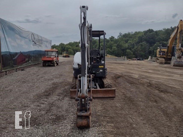 bobcat-e32i-image-2