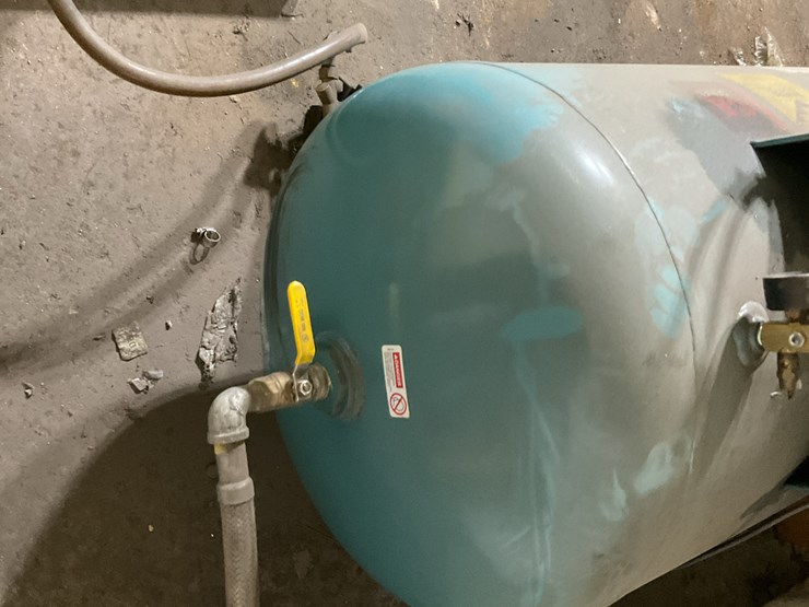 #122-•-fs-curtis-challenge-air-compressor-image-9