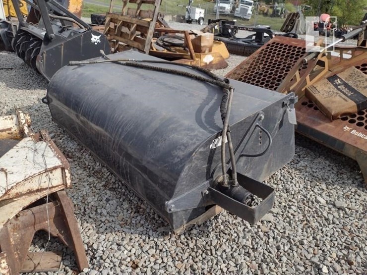 wolverine-skid-steer-broom-image-1