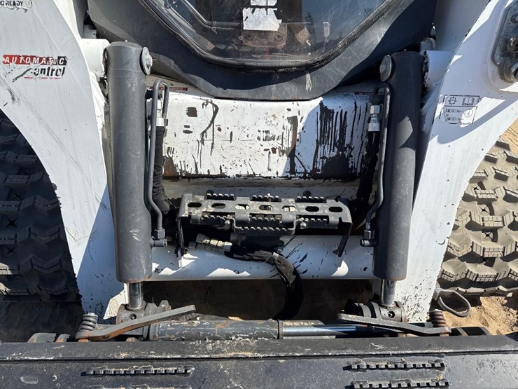2022-bobcat-t770-image-20