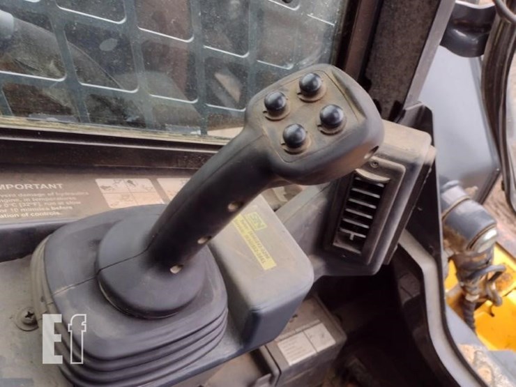 2023-deere-325g-image-10