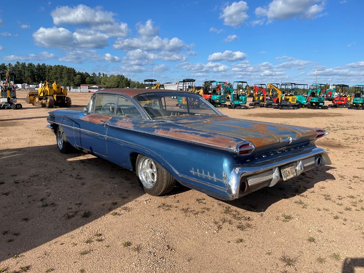 #8217-•-oldsmobile-88-super-coupe-(has-title-in-delay)-(mosinee,-wi)-image-2