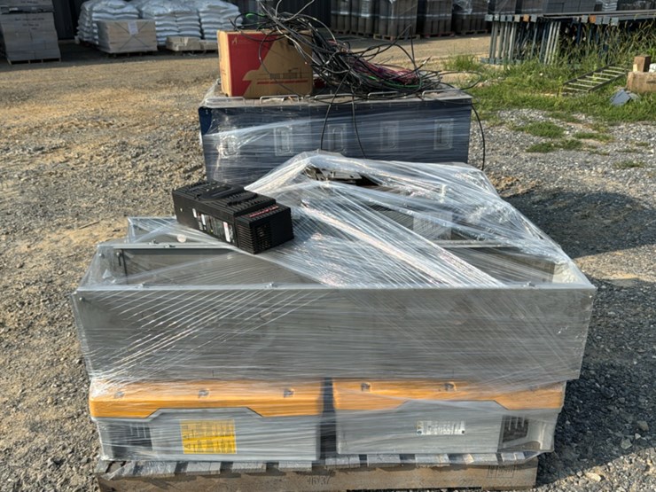 #126-•-inverter-system-and-batteries-image-4