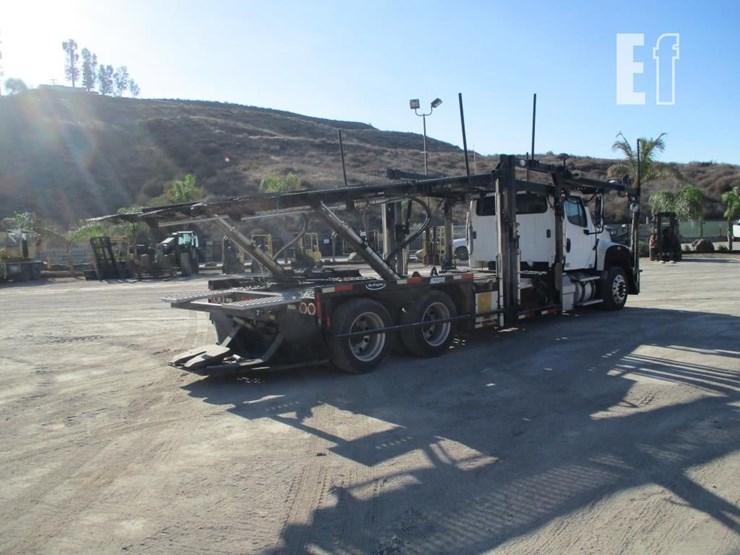 2016-freightliner-114sd-image-3