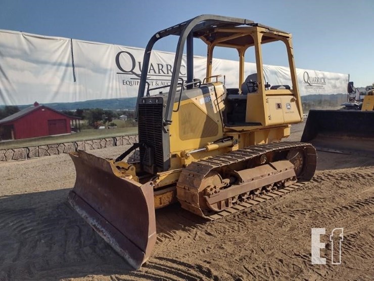 2004-deere-550h-lt-image-40