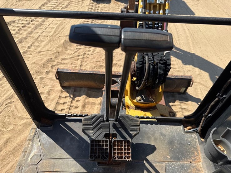2022-caterpillar-303.5-image-27