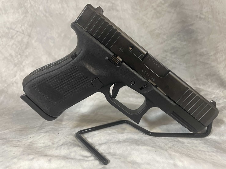#4797-•-glock-19-gen-5-9mm-luger-pistol,-sn:-cesf248-image-3