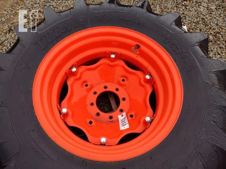 kubota-14.9---26-wheel-&-tire-image-2