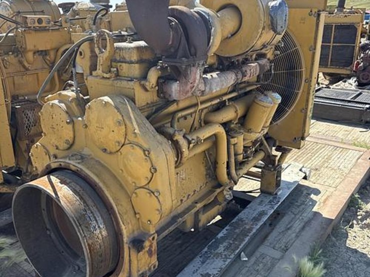 caterpillar-d353-image-4