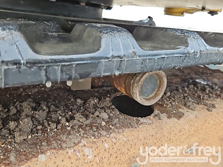 2013-caterpillar-303-image-10
