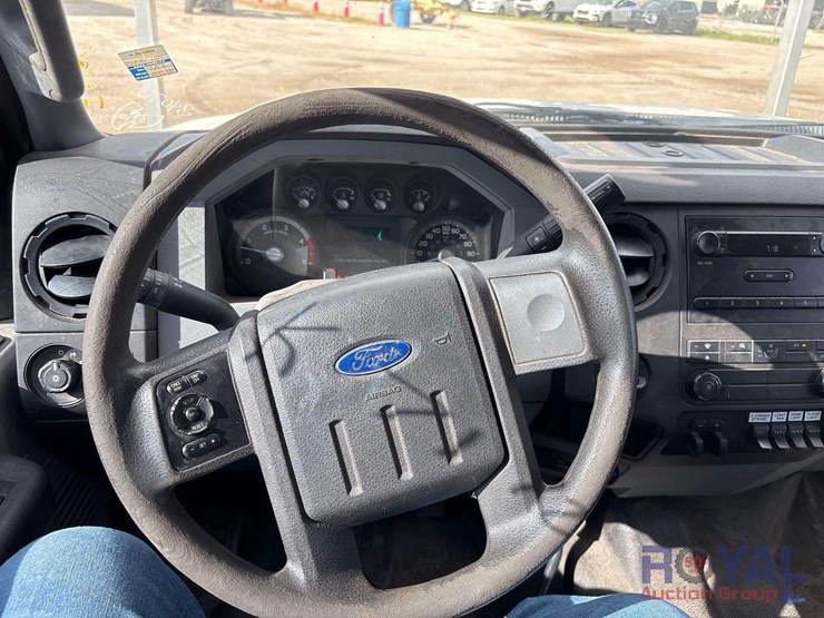 2013-ford-f550-image-7