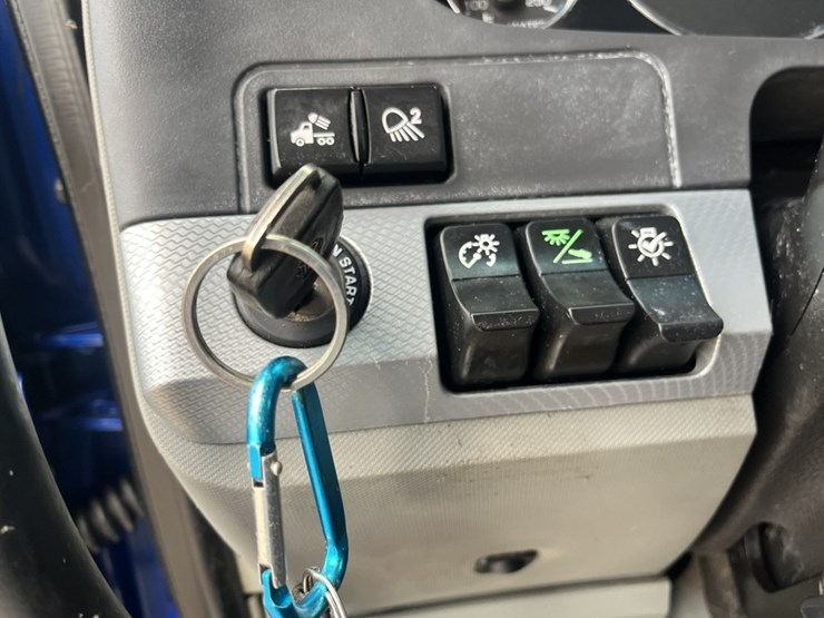 2020-kenworth-t680-image-128