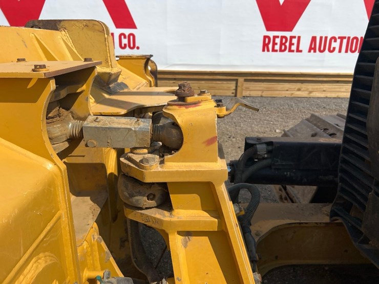 2019-caterpillar-d6k2-lgp-image-11
