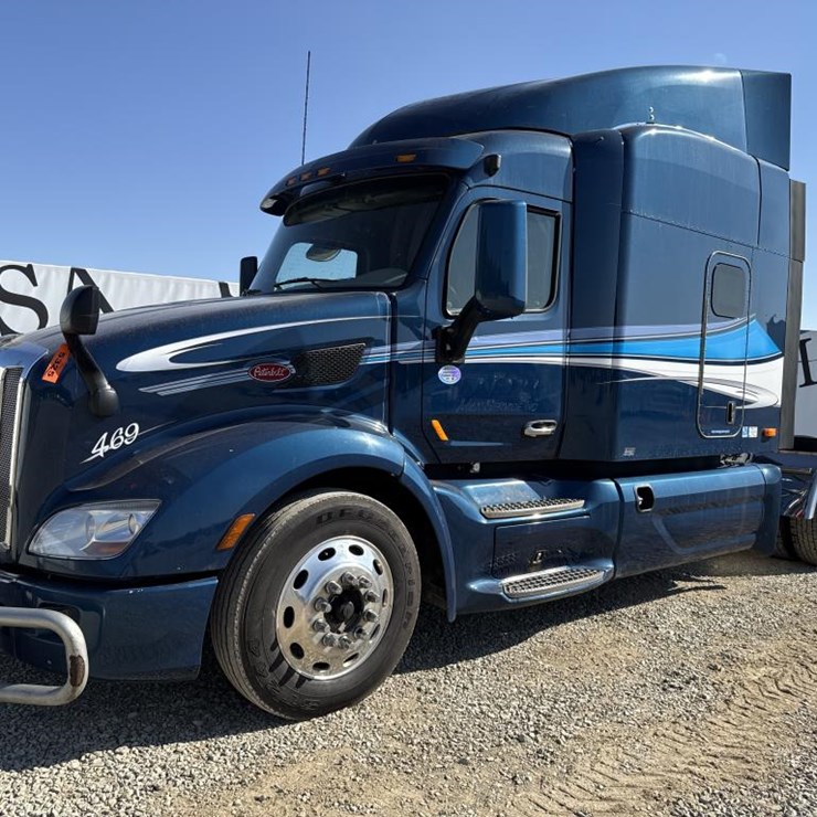 2019 PETERBILT 579