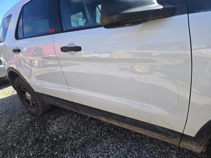 2018-ford-explorer-image-11