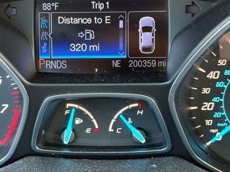 2013-ford-escape-titanium-image-18