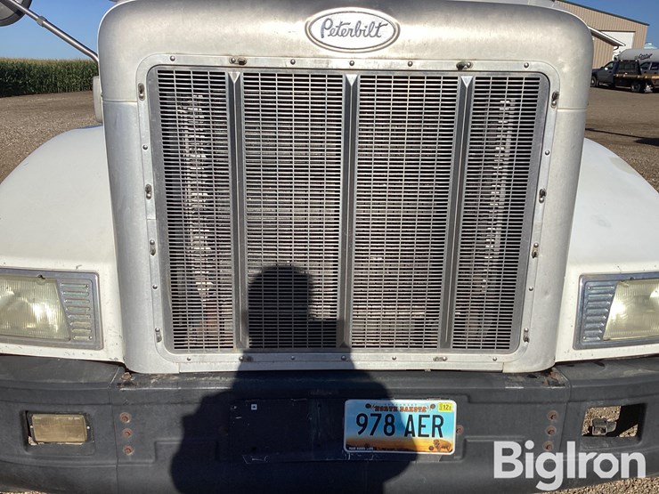 1997-peterbilt-377-image-14