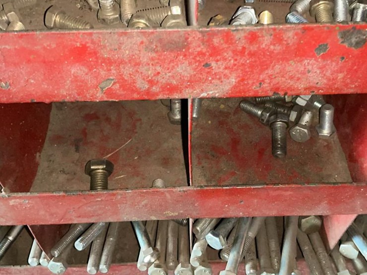 #120-•-coarse-thread-bolts-rack-and-contents-image-24