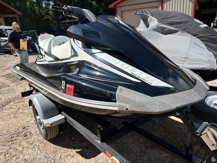 #1405-•-2016-yamaha-vx-cruiser-h.o.-jet-skis-w/-trailer-image-12