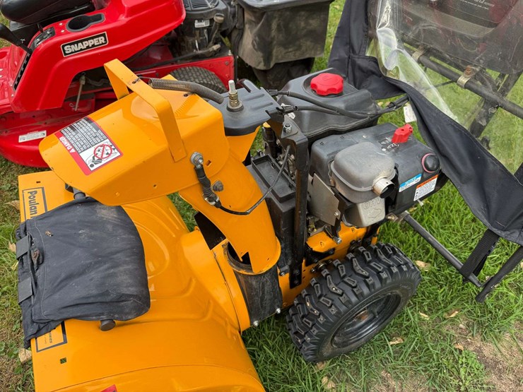 poulan-pro-27”-snowblower-with-cab,-electric-start-image-9