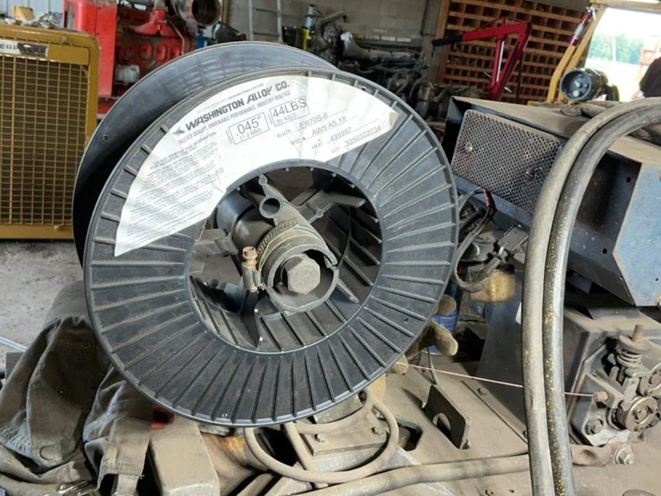 #115-•-miller-deltaweld-450-welder-image-19