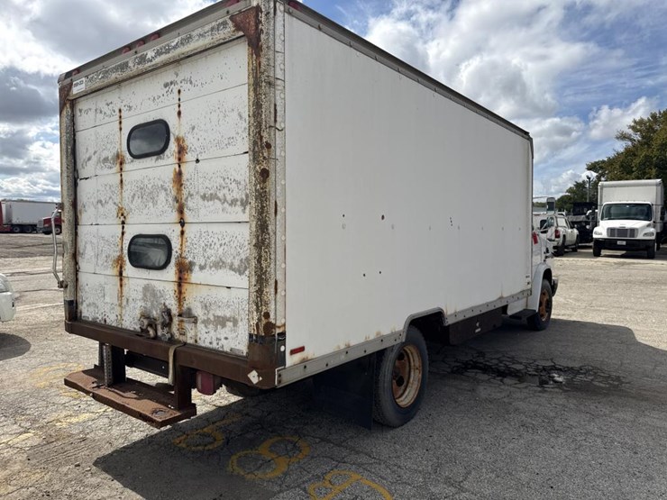 1996-gmc-3500-image-5