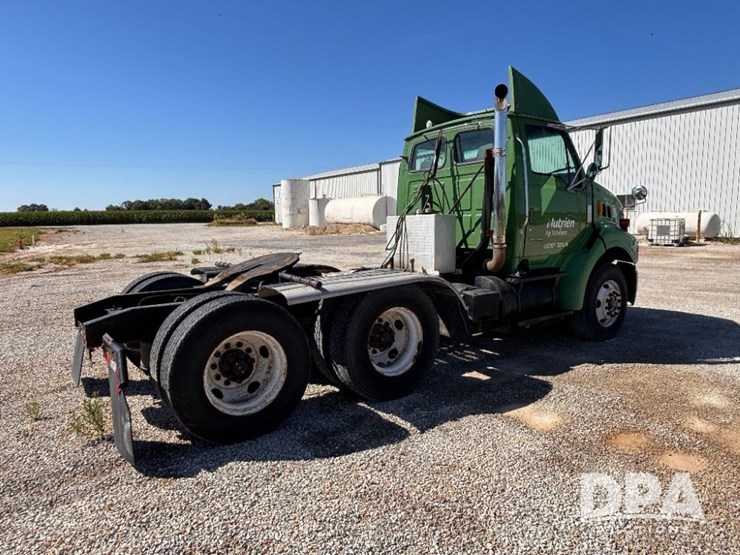 2004-sterling-day-cab-truck-(gp11427,-unit-31350)-image-9