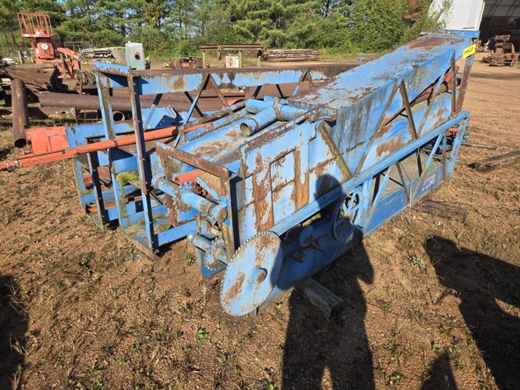 #2784-•-conveyer-housing-w/chain-parts-image-4