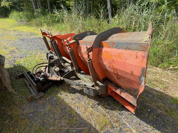 11'-power-angle-snow-plow-image-3