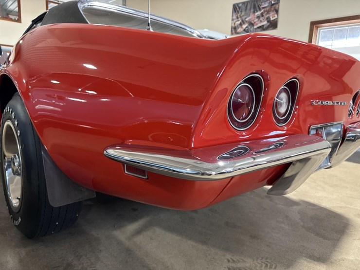 #1390-•-1969-chevrolet-corvette-stingray-car-image-24