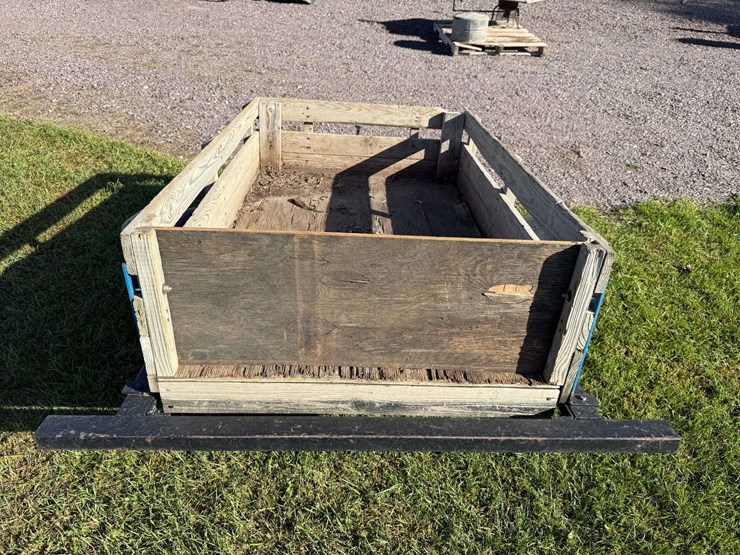 yard-trailer-made-from-a-1-place-snowmobile-tailer,-3’x5’,-no-title-image-5