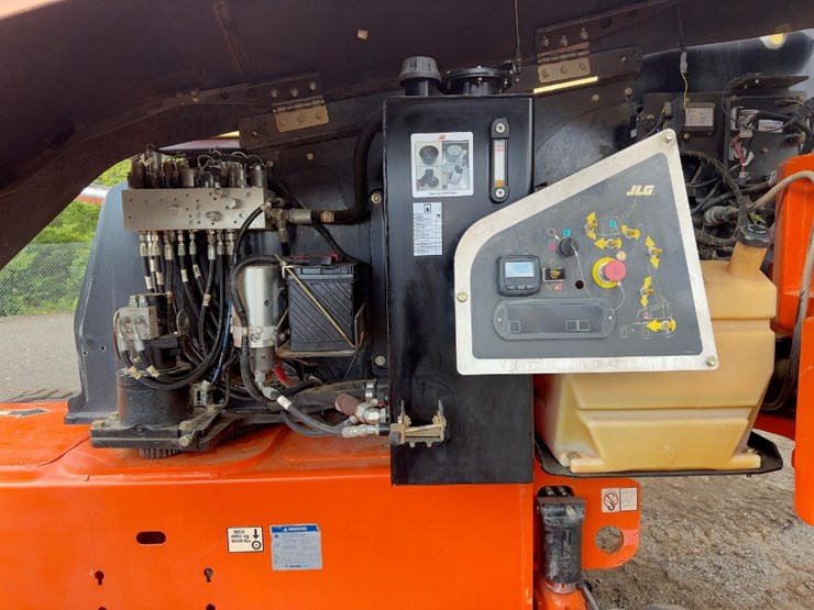 2016-jlg-460sj-image-14