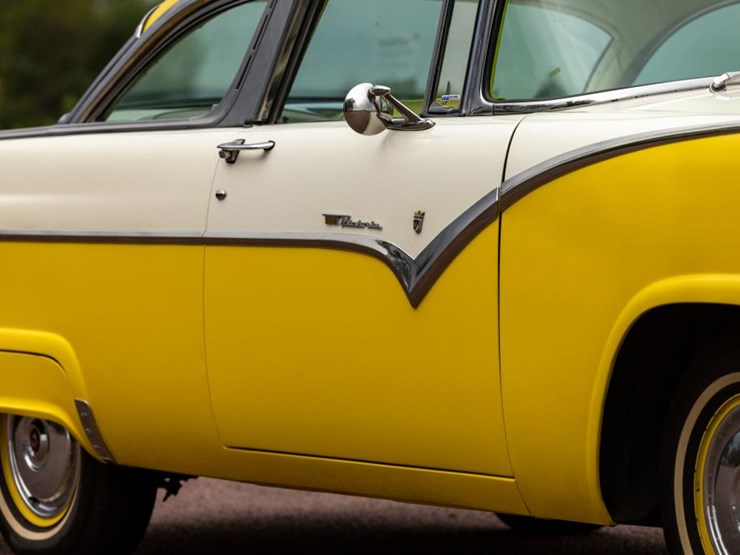 #2278-•-1955-ford-fairlane-crown-victoria-transparent-top-image-31