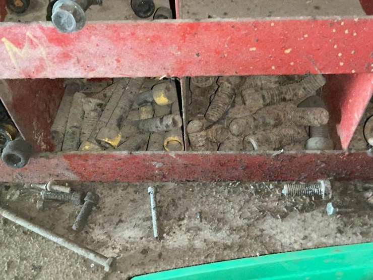 #120-•-coarse-thread-bolts-rack-and-contents-image-66