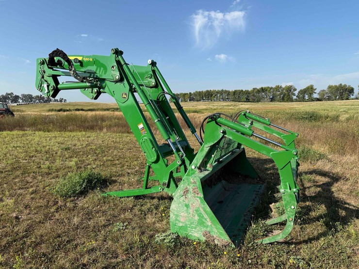 2020-john-deere-6175r-image-15