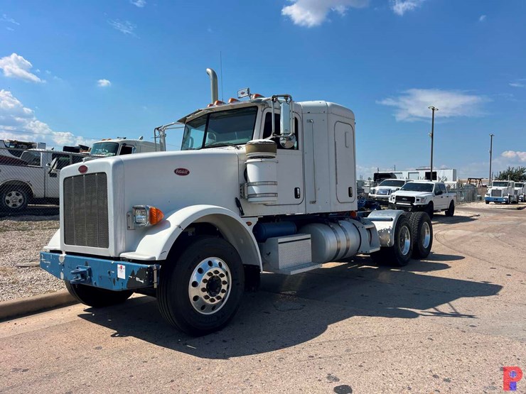 2012-peterbilt-367-image-7