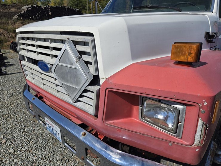 1994-ford-f700-image-12