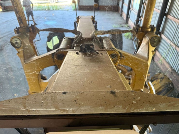 1994-deere-770bh-image-38