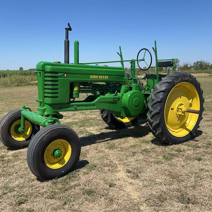 JOHN DEERE MODEL B