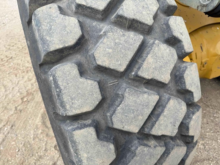 deere-624k-image-8